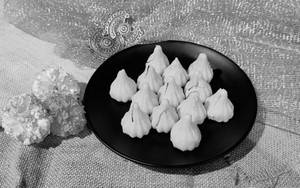 Kesar Modak