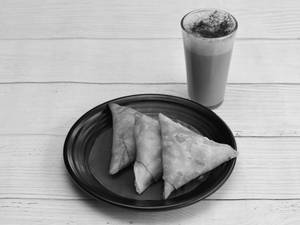 Coffee And Chicken Samosa