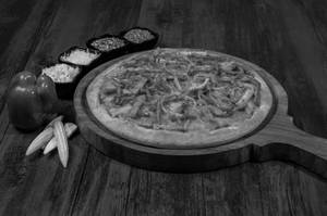 Schezwan Paneer Pizza