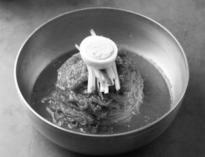 Veg Bibim Naeng Myeon