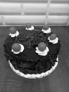 Black Forest Cake (500 gms)