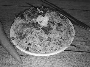 Chicken & Egg Hakka Noodles