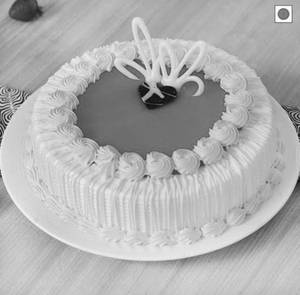 Eggless Strawberry Cake (500 gms)