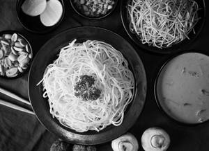 Veg Khao Suey