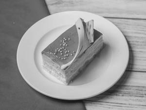 Eggless Strawberry Pastry          