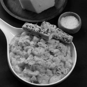 Mac N Cheese Pasta