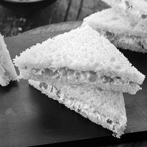 Bombay Kaccha Sandwich