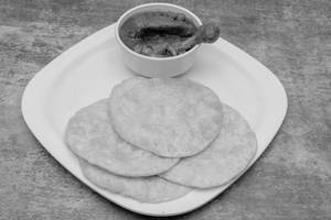 Luchi With Chicken Kasha