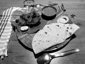 Chapathi 2pcs+chicken Fry 1 Plate
