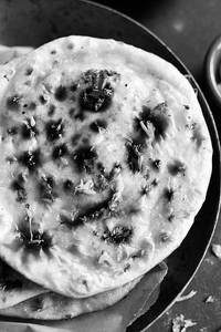 Plain Kulcha ( 60 Gms)