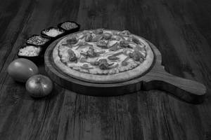 Tandoori Chicken Pizza