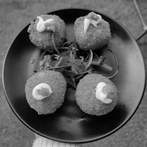 Veg Crispy Momos ( 8 Pcs )