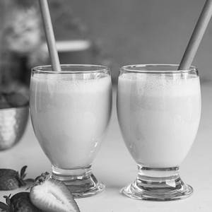 Strawberry Lassi