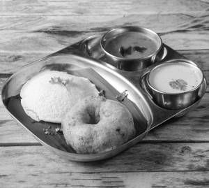 Idli + Vada Mix (1 Idli +1 Vada)                                     