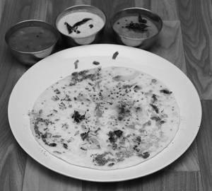 Onion Utthappam