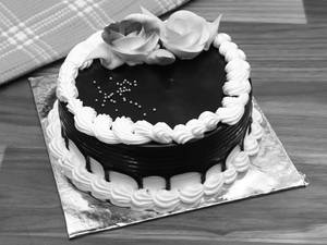 Choco Vanilla Cake (1/2 Kg)