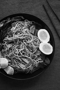 Egg Chilli Garlic Noodles