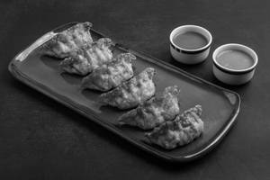 Crispy-fried Spicy Chicken Momos