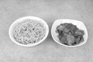Veg Noodles 500gm with Dragon Paneer 250gm