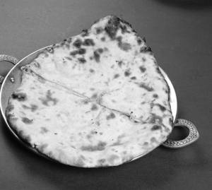 Mirch Masala Naan (300 Gm)