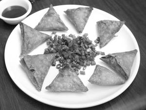 Chinese Samosa (8 Pcs)