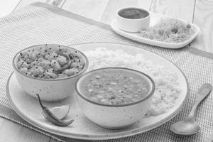 Sholoana Veg Thala - Niramish