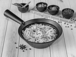 Veg Hakka Noodles