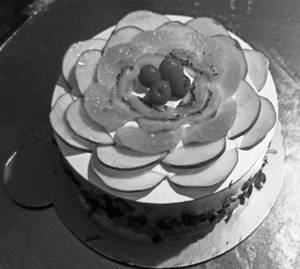 Fresh Fruit Cake