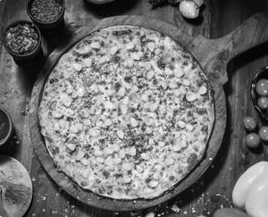 Corn Cheese Pizza