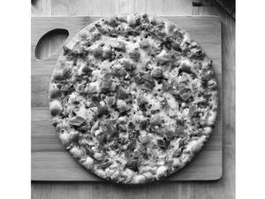 Chicken Keema Masala Pizza