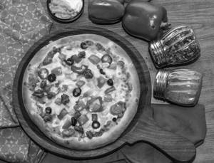 10" Farm Harvested Pizza