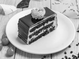 Sweet Chocolate Pastry (80 Gm)