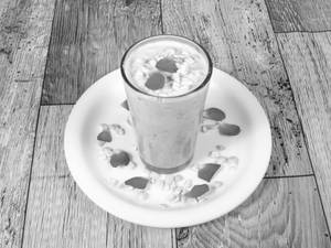 Rose Petals Thick Shake