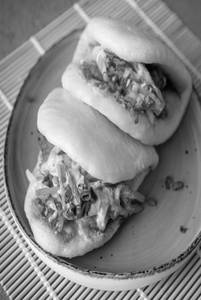 Crispy Chicken Bao Bun