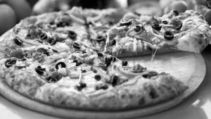 Ovenly Speical Non Veg Pizza