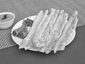 Fafda (100 Gms)