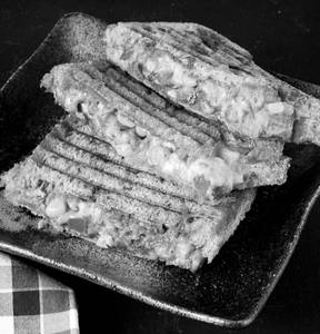 Cheese Corn Sandwich Jumbo