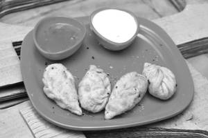 Veg Fried Momos