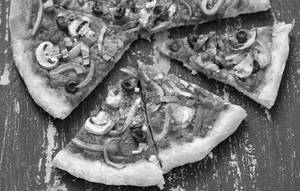 Onion Capsicum Pizza