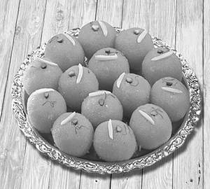 Moti Choor Ladoo (Desi Ghee)