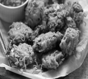 Pyaaz pakoda [6 pieces]