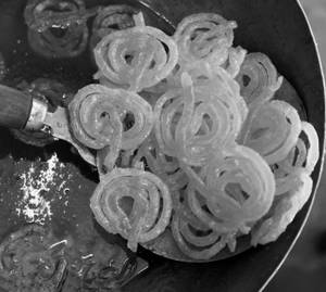 Desi Ghee Jalebi