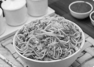 Vegetables Schezwan Noodles
