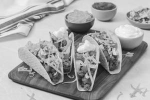 Mexican Tacos (8 Pcs)