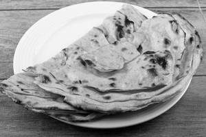 Lachedar Paratha