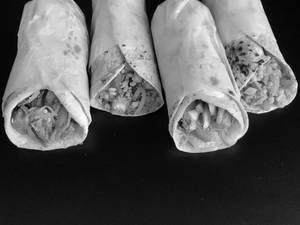 Veg Roll (2Pcs)