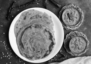 Tawa Paratha (2pc) With Curry And Dal