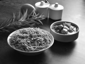 Noodles + Manchurian + Mango Juice