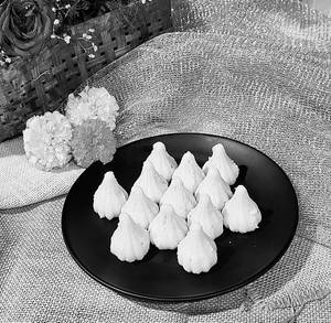 White Modak