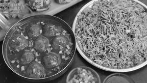 Singapuri Rice with Manchurian Gravy